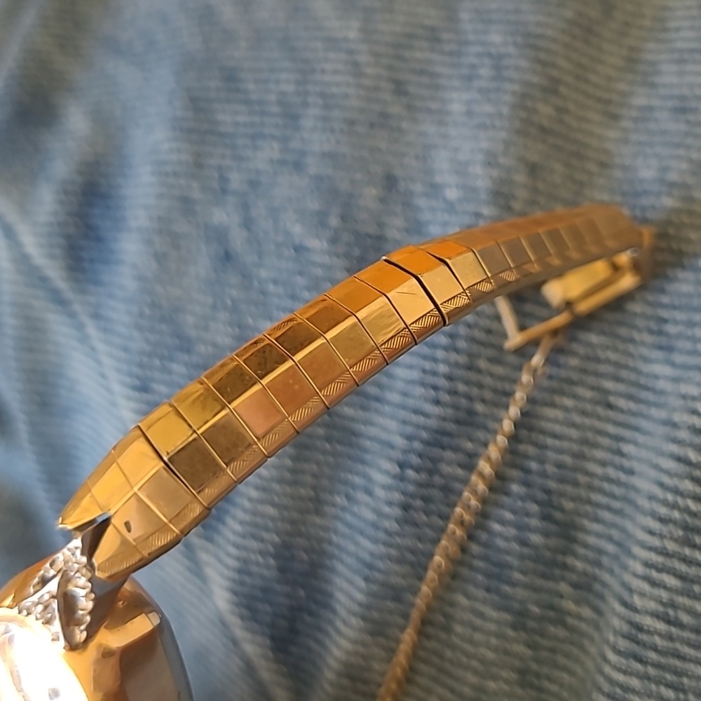 Women's Silver and Gold Watch Waltham - Picture 4 of 5
